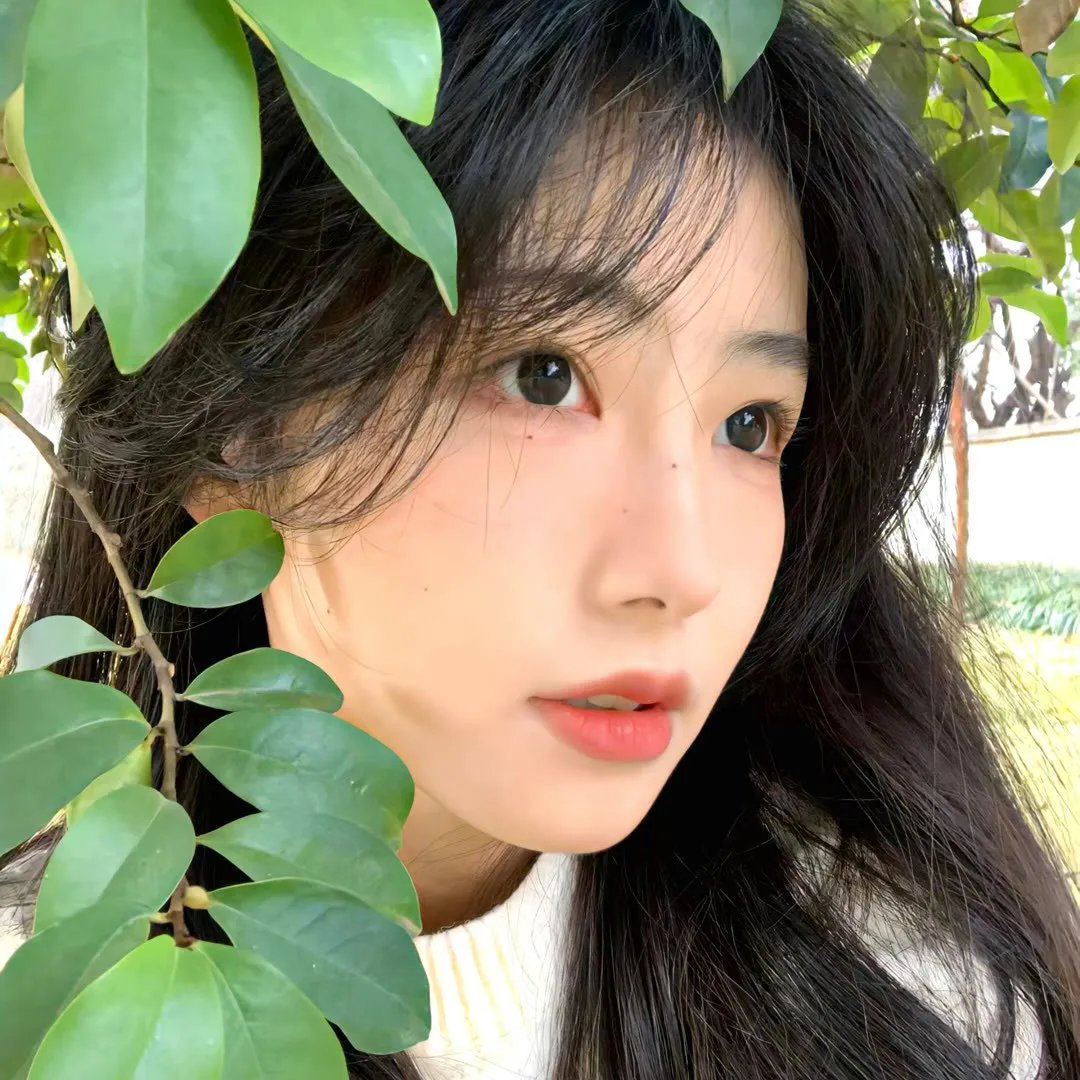 某处,某人